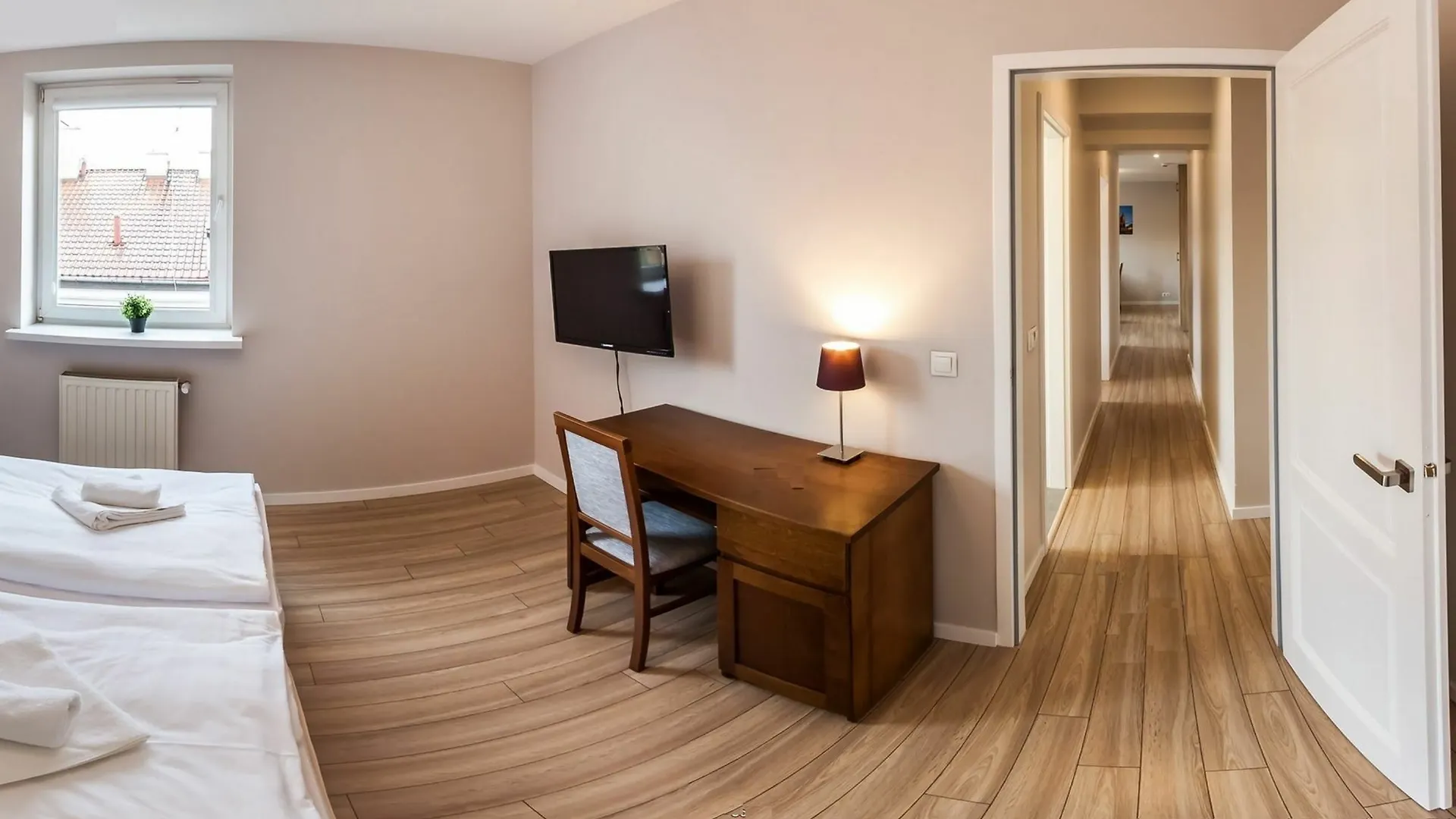 Emaus Apartments Krakov 3*,
