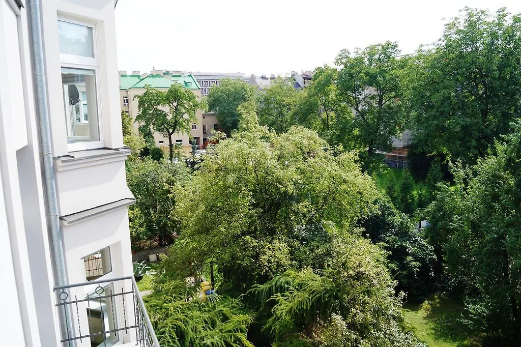 *** شقة فندقية كراكوفيا Emaus Apartments بولندا